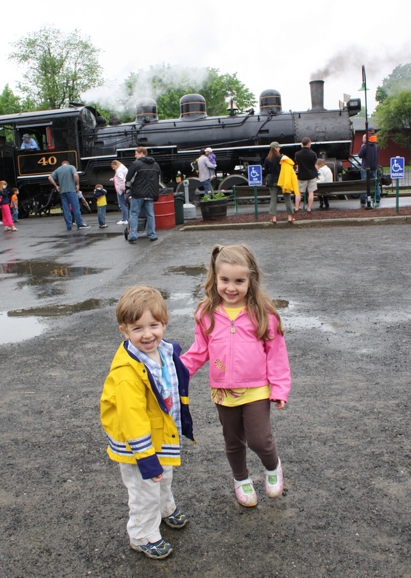 IMG_9721_cr enjoying a day out with thomas the train