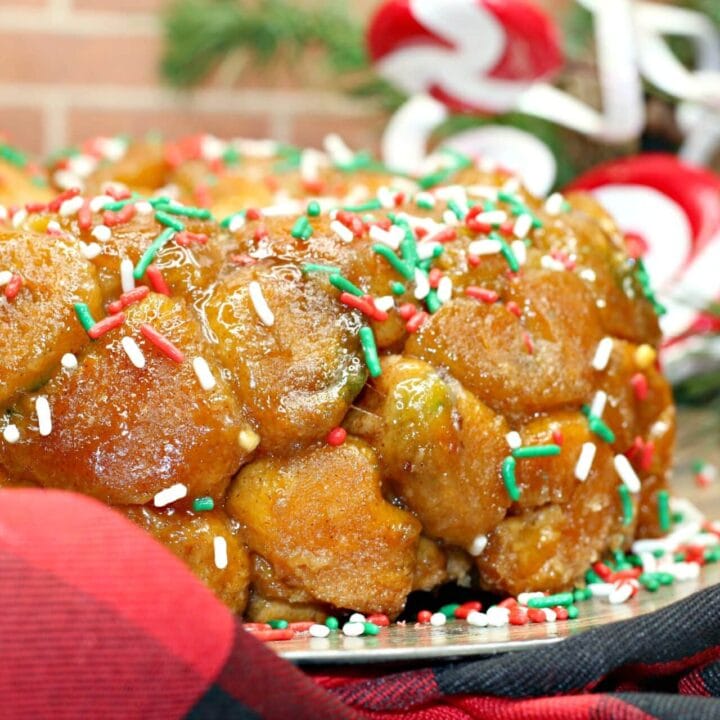 Christmas Monkey Bread Recipe - Holiday Favorite