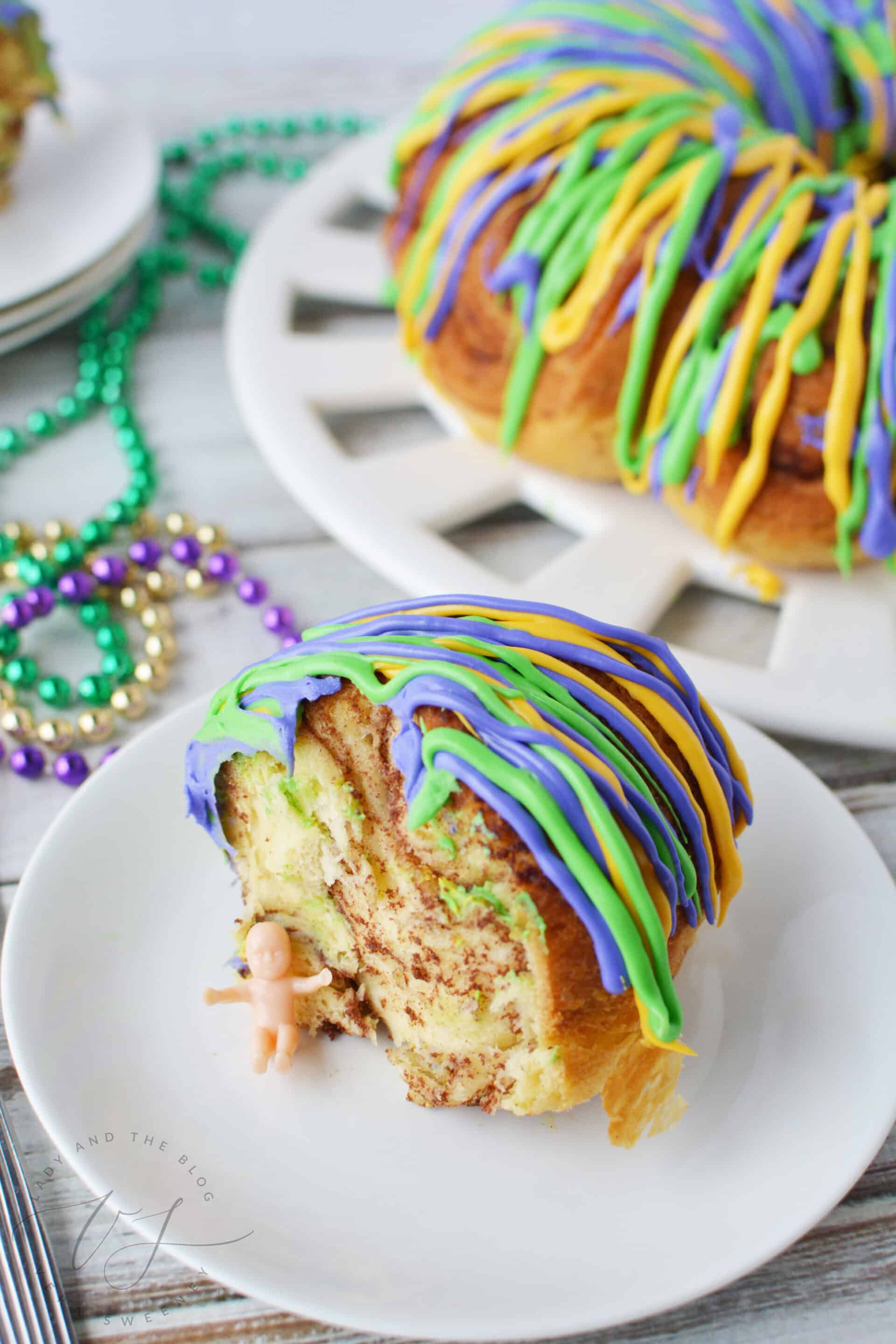 Easy King Cake Recipe For Mardi Gras Cinnamon Roll King Cake