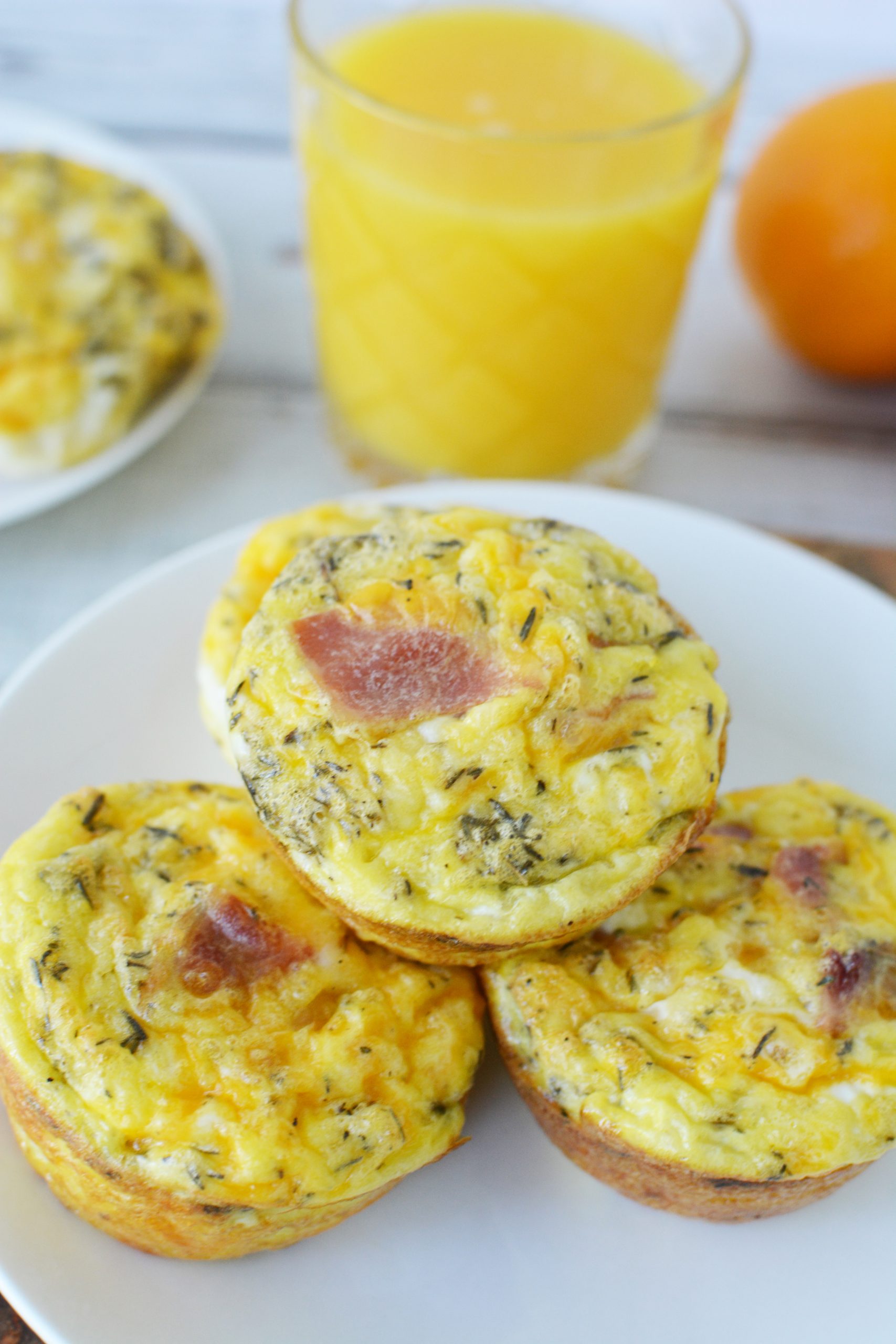 Cheesy Bacon And Egg Muffins