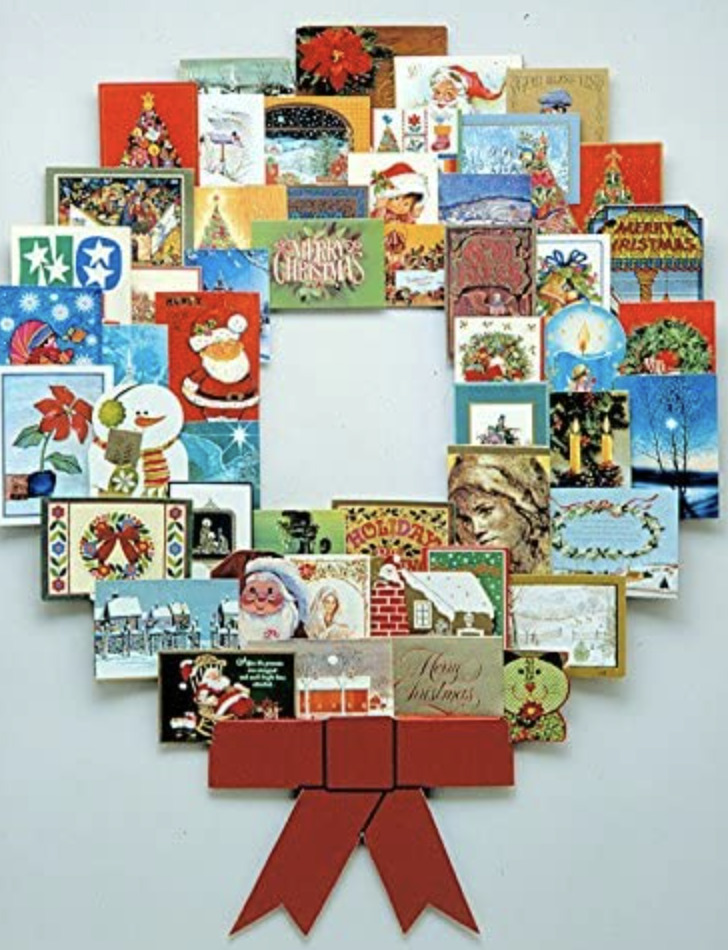 Christmas Decoration Wonder Wreath Jumbo (44" X 36") Card & Photo Display Holder